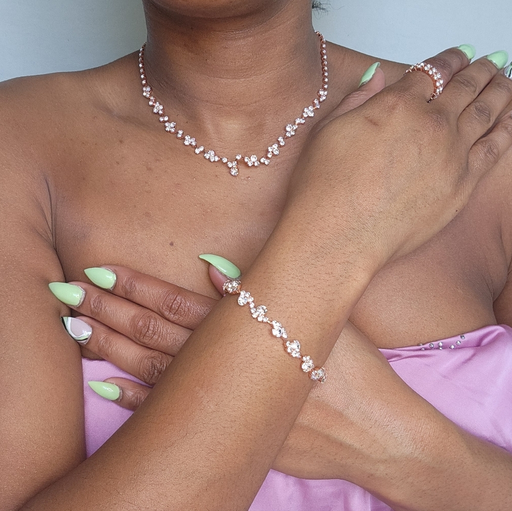 Elegant Rose Gold Floral Jewelry Set
